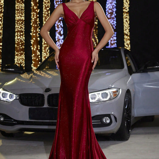 Deep V Strap Slim-fit Sheath Dress